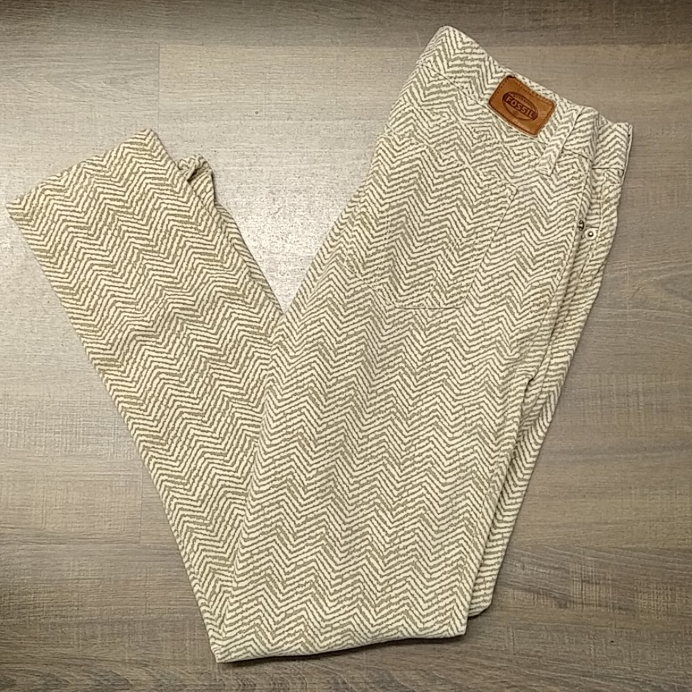 Tan/White Chevron Pattern Fossil Skinny Jeans 29